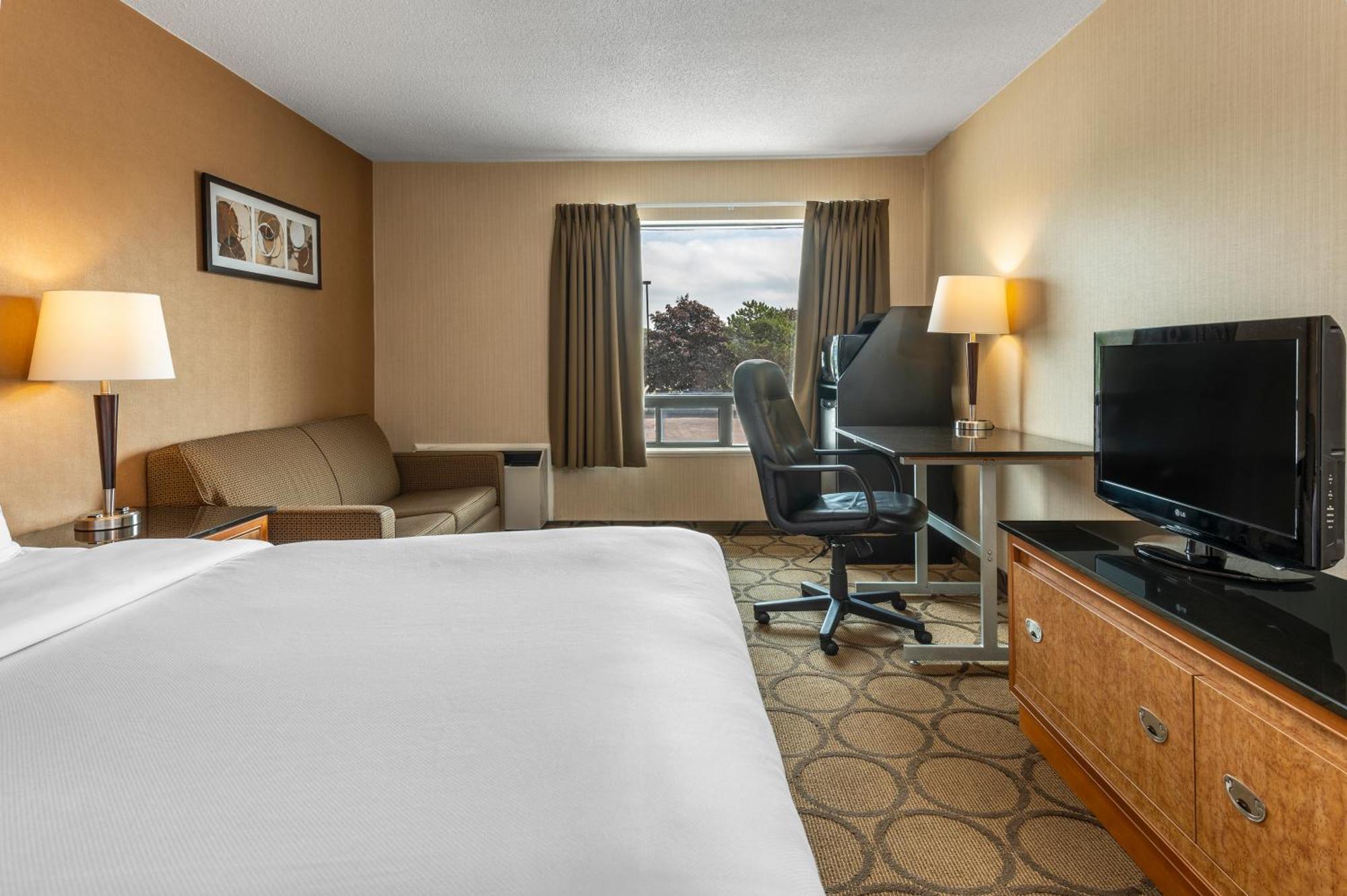 Comfort Inn Тимминс Экстерьер фото